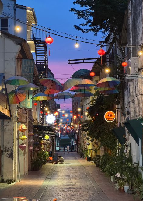 Explore the atmospheric streets of old Ipoh after dark.