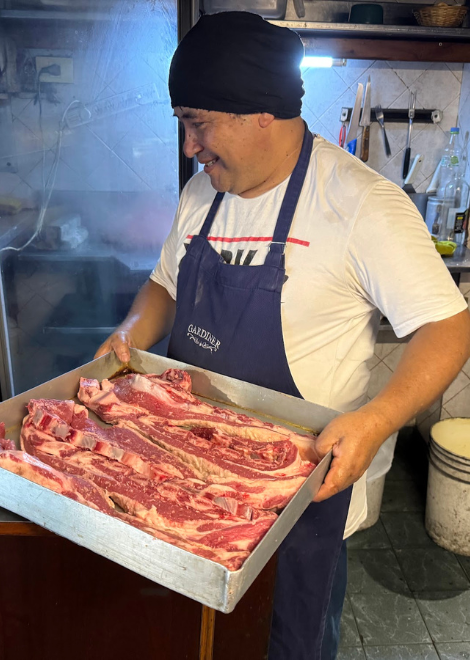 Pause for Argentinian meat in a local old parilla 