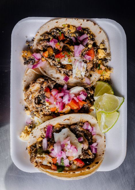 Yucatán taco de relleno negro