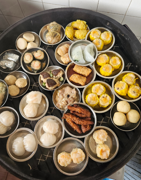 Dive into Malacca's Chinatown district