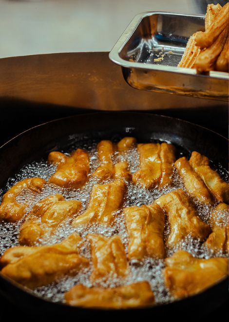 Freshly fried yuquitas with a perfectly crisp finish.