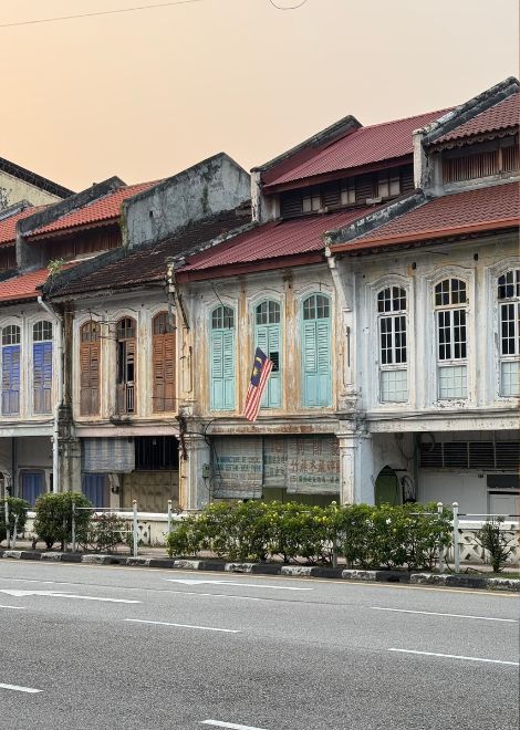 Journey through the Chinese, Malay and Indian flavours that define Ipoh.