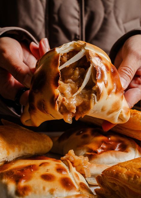 A flaky crust gives way to rich, flavour-packed fillings in this Chilean classic