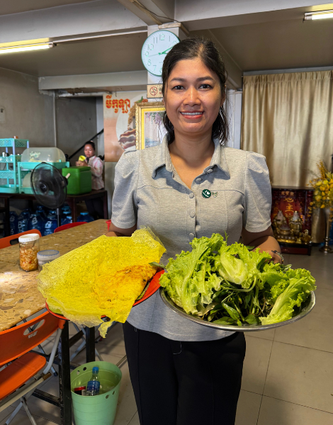Sizzling banh chao pancake