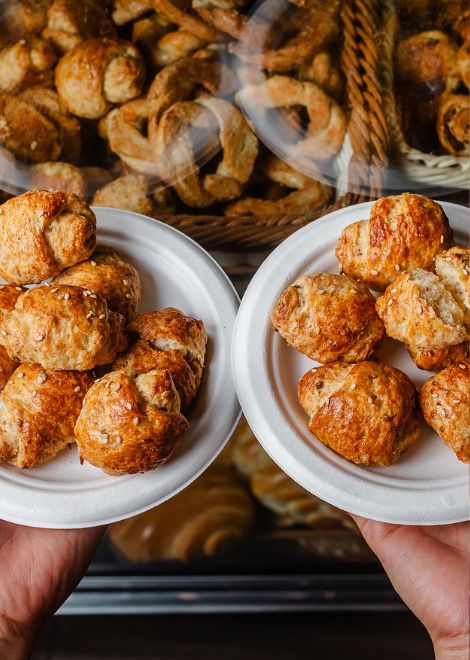 Warm caramanducas infused with the delicate aroma of aniseed.