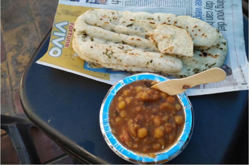 must try street food in delhi - chola kulcha