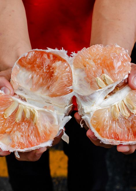 Sweet, juicy Ipoh pomelo, one of the city's most famous local fruits.
