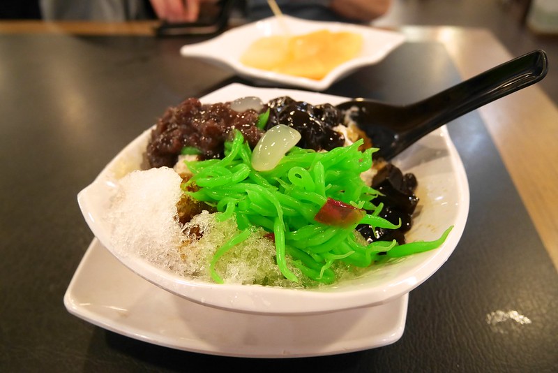 cendol - best hawker food in Singapore