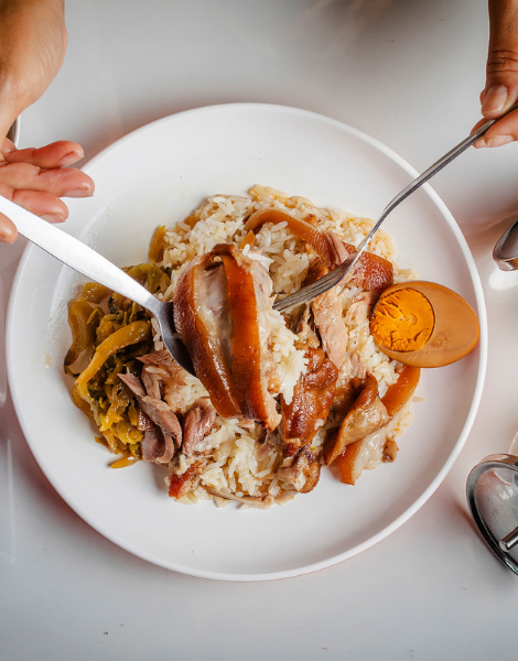 Braised khao kha moo from a legendary chef