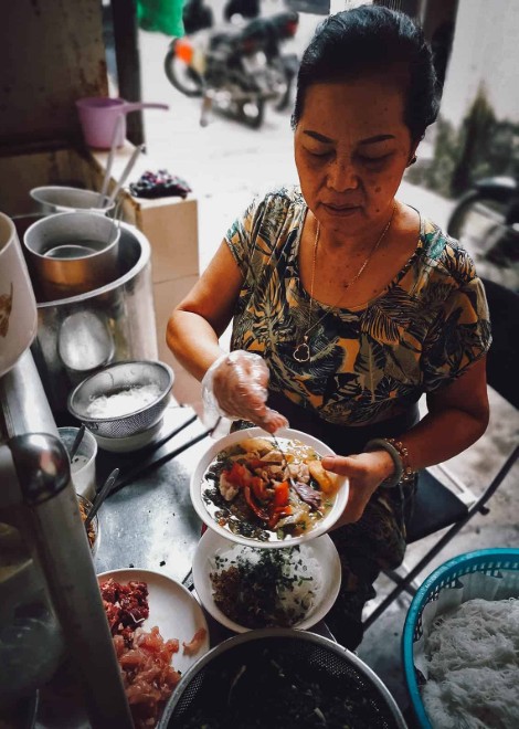 Private Hanoi street food tour led by a chef