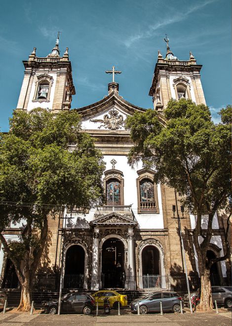 Explore Rio's historic Centro neighbourhood with our team of passionate local food guides