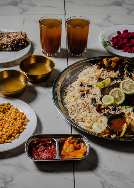 Sign off the tour with onion rice, kingfish in coconut and tamarind drinks