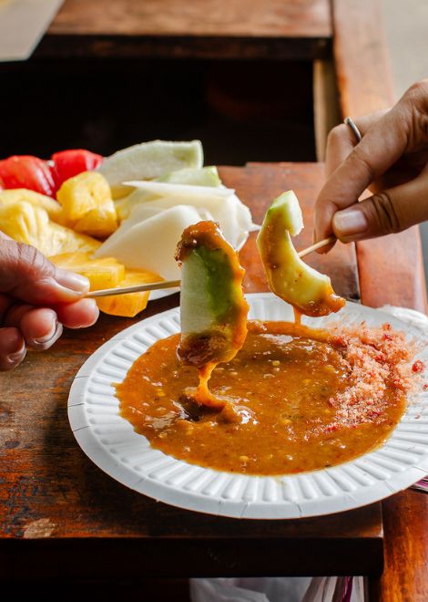 A colourful medley of tropical fruits tossed in punchy chilli dressing.