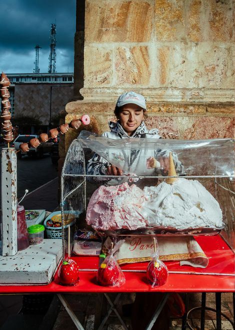 The street vendors of Cuenca. 
