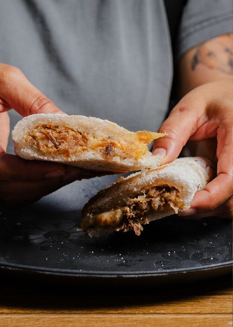 Four hours of feasting around old Salvador