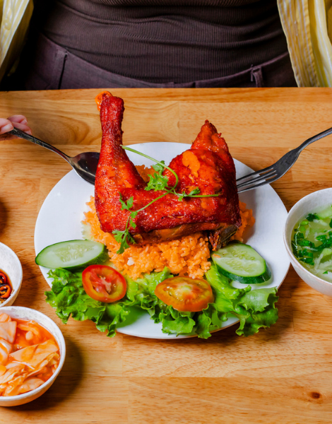Roasted cơm gà quay chicken with fragrant rice