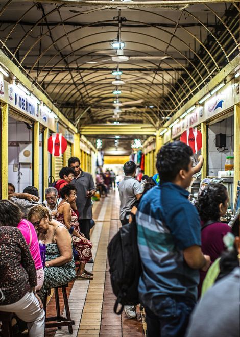 Visit three different food markets on our daily lunch tour