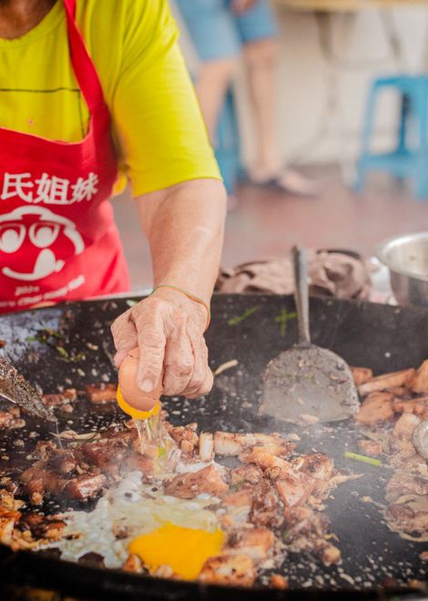 Smoky Michelin Bib Gourmand char koay kak