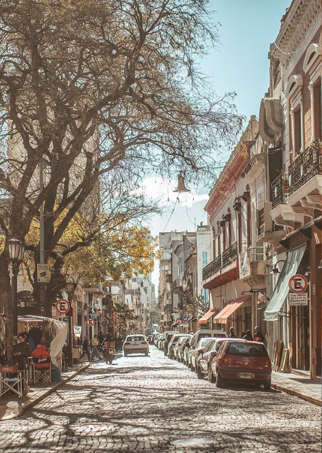 Wander the charming streets of San Telmo, one of Buenos Aires' most atmospheric neighbourhoods