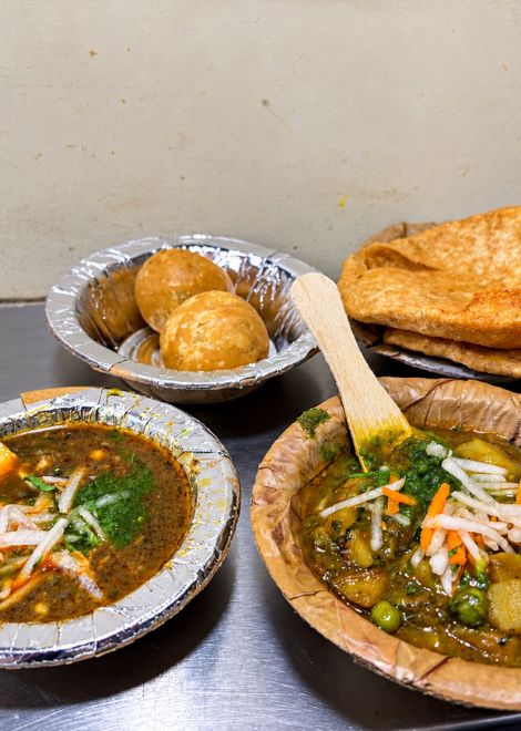 Chota kachori with spiced potato stew, the breakfast of Banaras.