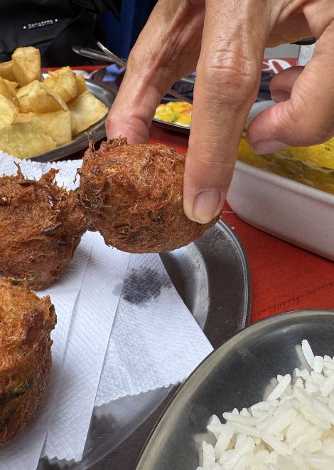 Try 12+ tastings across Ipanema and Copacabana