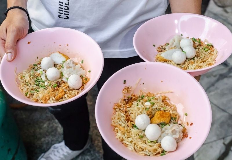 Thai seafood - fishball noodles