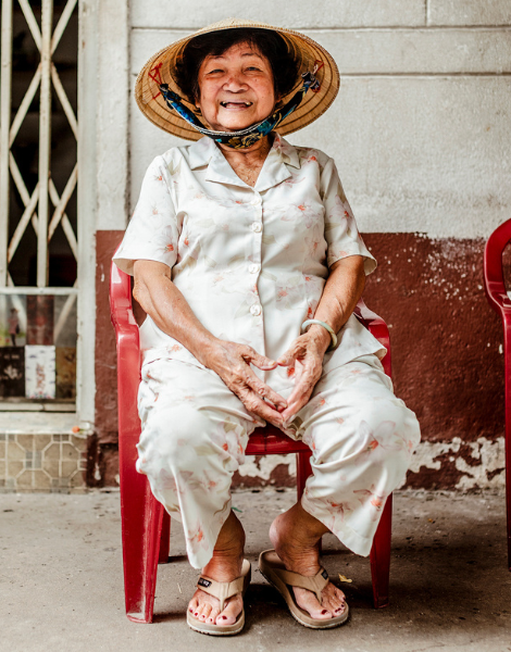 Friendly locals in District 3