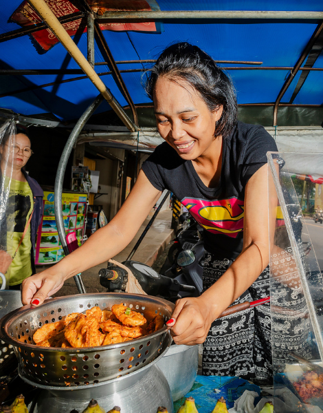 Street-side snacks that define the food scene here