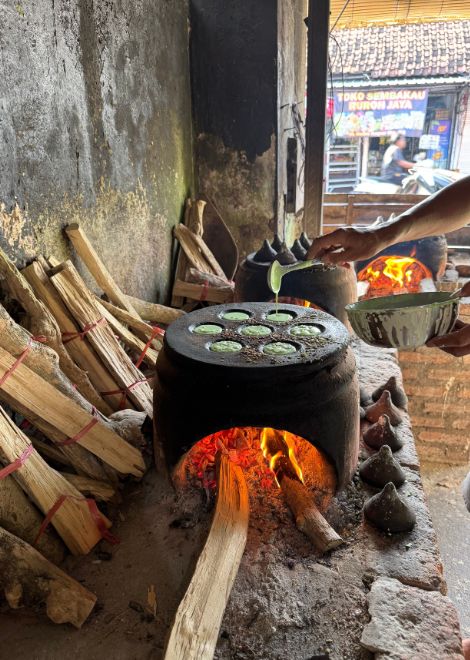 Taste your way through Kuta with 15+ tastings over four hours.