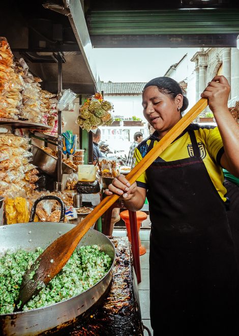 See generations of Ecuadorian sweet-making tradition at work.