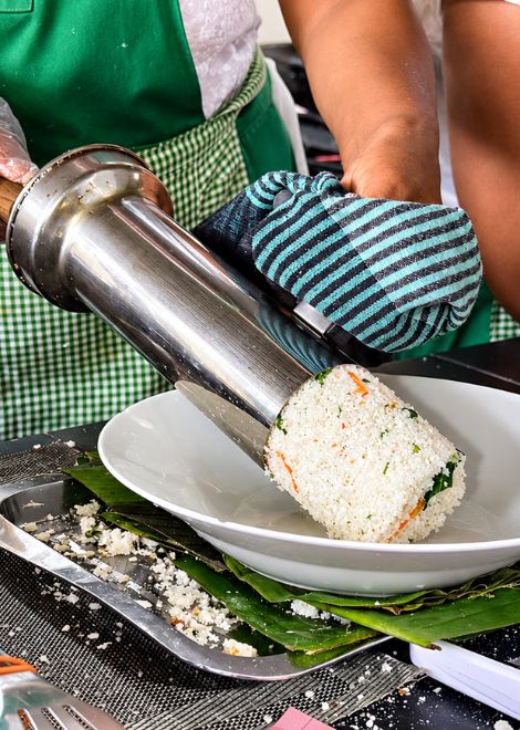 Pillowy steamed rice cakes, fresh from the steamer.