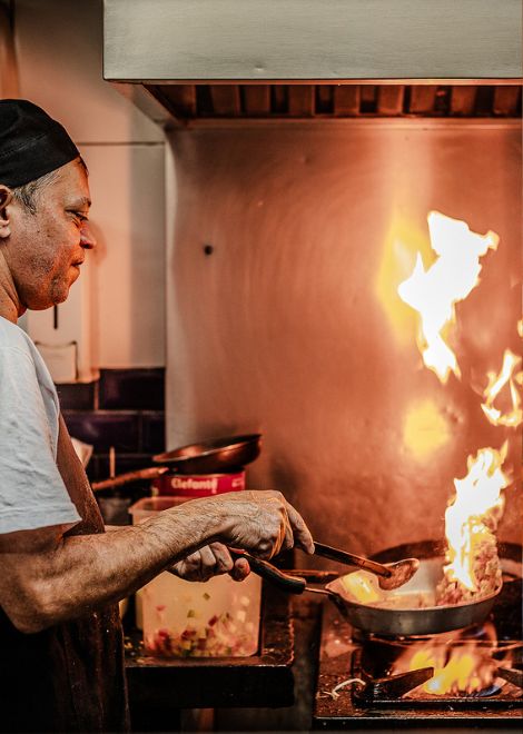 Spend four hours feasting your way through 6–7 of Rio's most beloved food spots