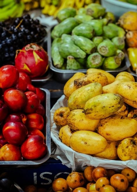 From familiar favourites to curious finds, taste Guatemala's tropical bounty.