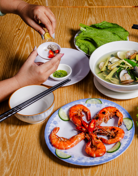 A seafood feast finale with lemongrass clam soup and grilled rabbitfish