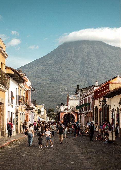 Discover Antigua's food scene through 14+ local tastings.