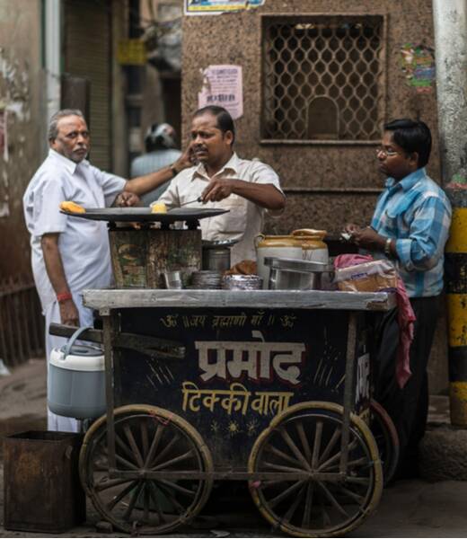 Our guide to the best street food in Delhi header image