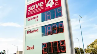 Clearing up the big fuel economy myths - what’s actually true?