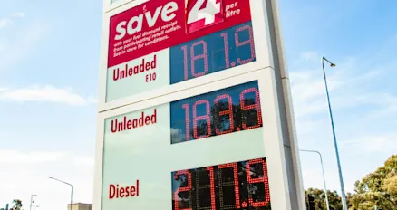 Clearing up the big fuel economy myths - what’s actually true?