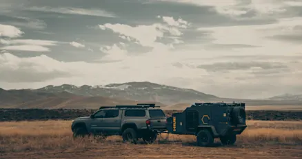 How to safely tow a trailer