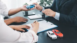 Trade-in vs selling a car privately: the honest comparison