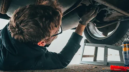 5 signs your car mechanic could be taking you for a ride