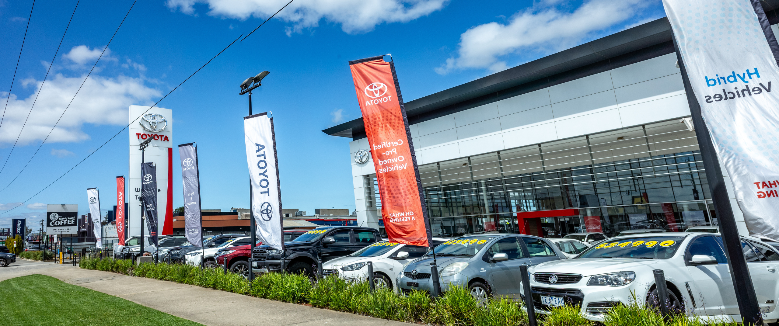 Is selling a car to a dealership better than private?