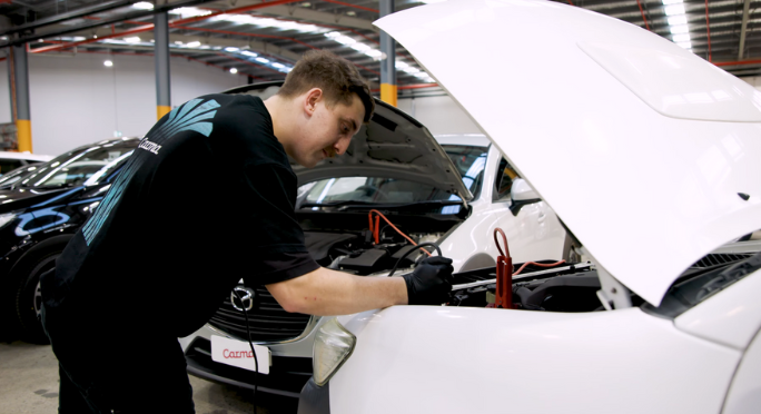 How to jump start a car with a flat battery