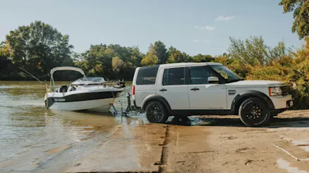 What not to do when towing a boat: safety tips to ensure you look like you belong at the yacht club