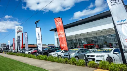 Is selling a car to a dealership better than private?