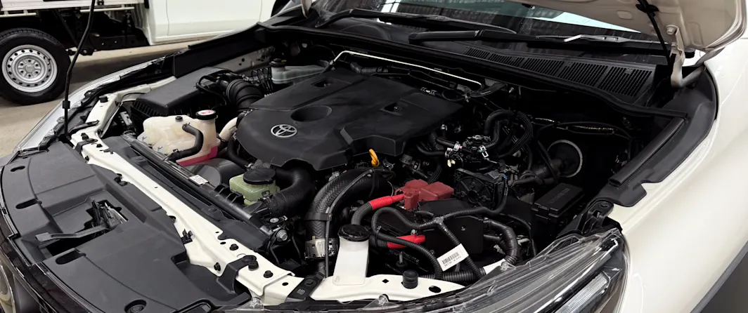 When should I check my engine oil? A guide to car fluids