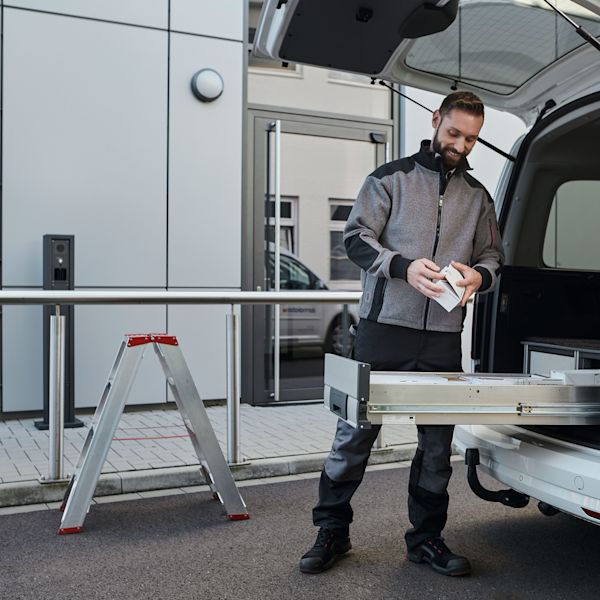 Монтажник на електронни компоненти кв. Челопечене