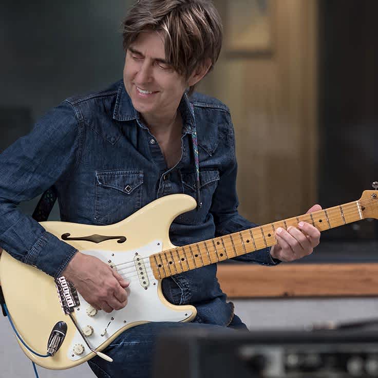 Eric Johnson on His Tone Quest and His Stratocaster Thinline