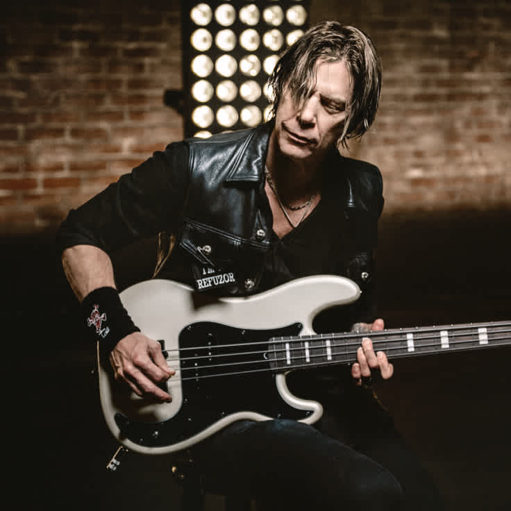 Loaded with Attitude: The Duff McKagan Deluxe Precision Bass 