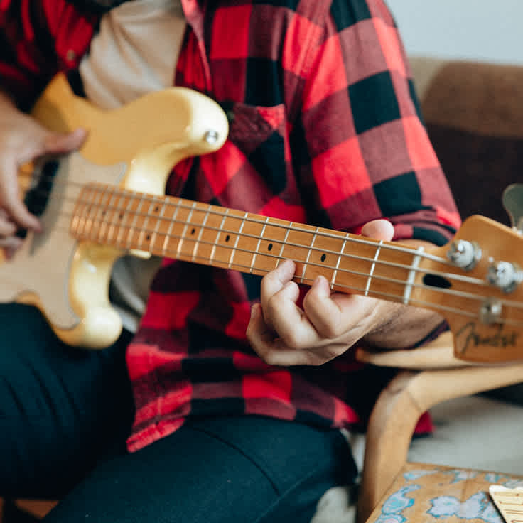 10 Easy Songs to Learn on Bass